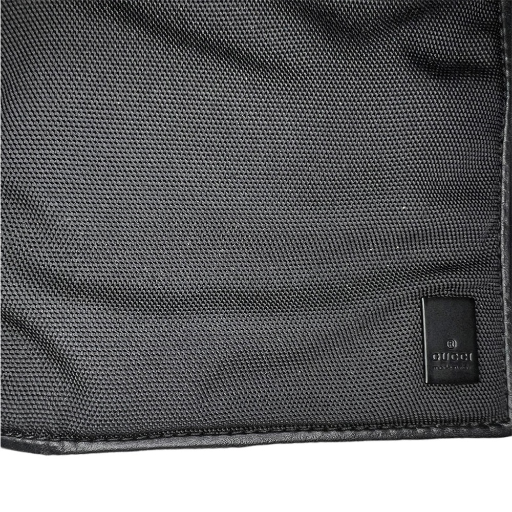 Gucci Nylon Bifold Long Wallet w/Leather Trim and Interior - Comes with Box! - Picture 2 of 8